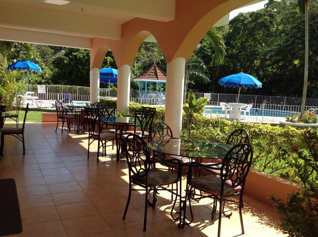 Silver Creek Resort Runaway Bay Extérieur photo